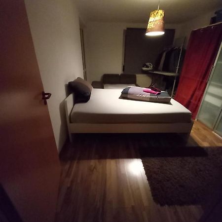 Tolle Private 2-Zimmer Wohnung Im Szene Bezirk Berlin-Friedrichshain Экстерьер фото
